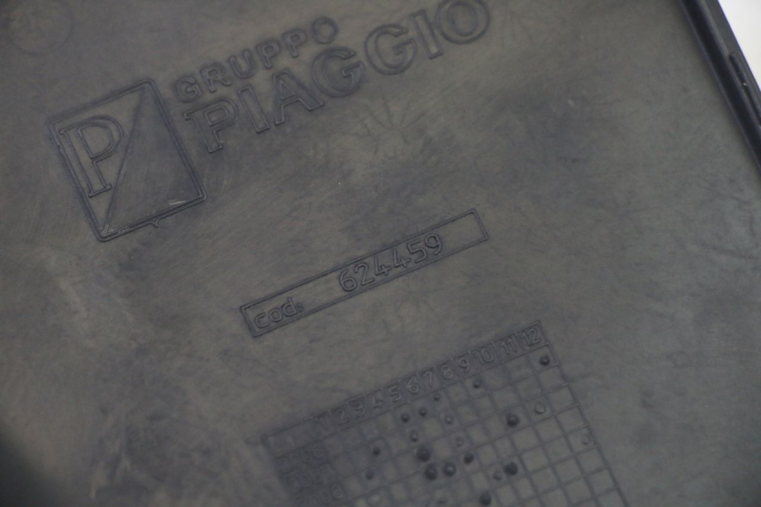 photo de JONCTION MARCHE PIED DROIT PIAGGIO MP3 500 (2011 - 2015) - Gros plan technique