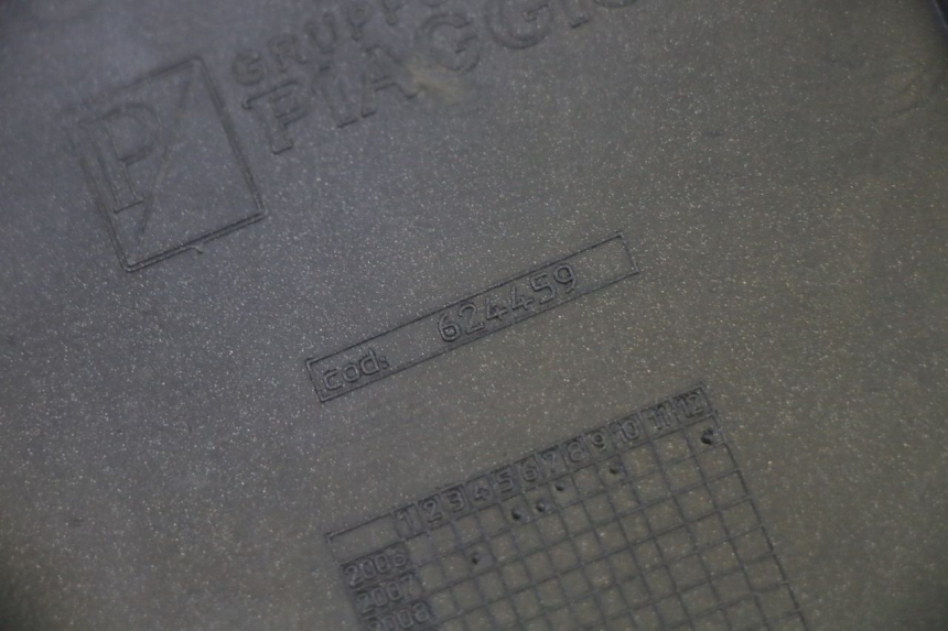 photo de JONCTION MARCHE PIED DROIT PIAGGIO MP3 125 (2006 - 2014) - Gros plan technique