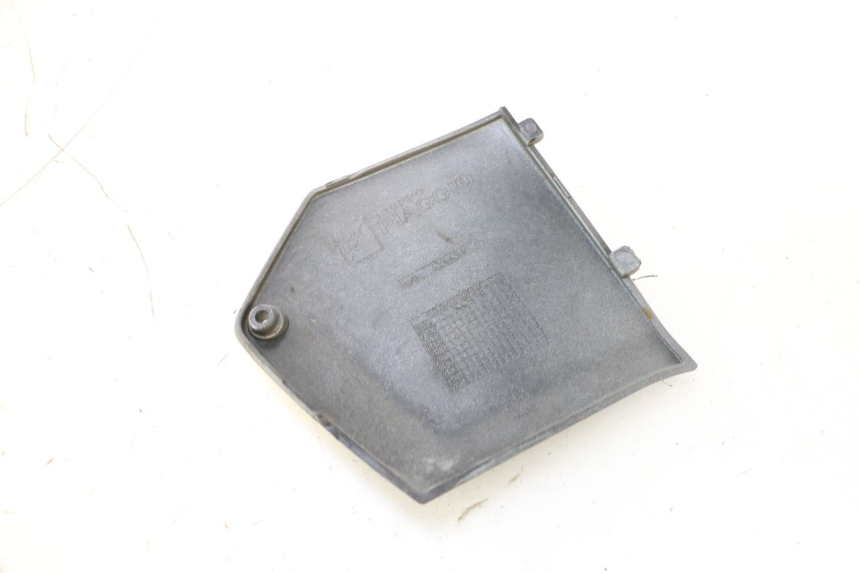 photo de JONCTION MARCHE PIED DROIT PIAGGIO MP3 125 (2006 - 2014) - Gros plan technique
