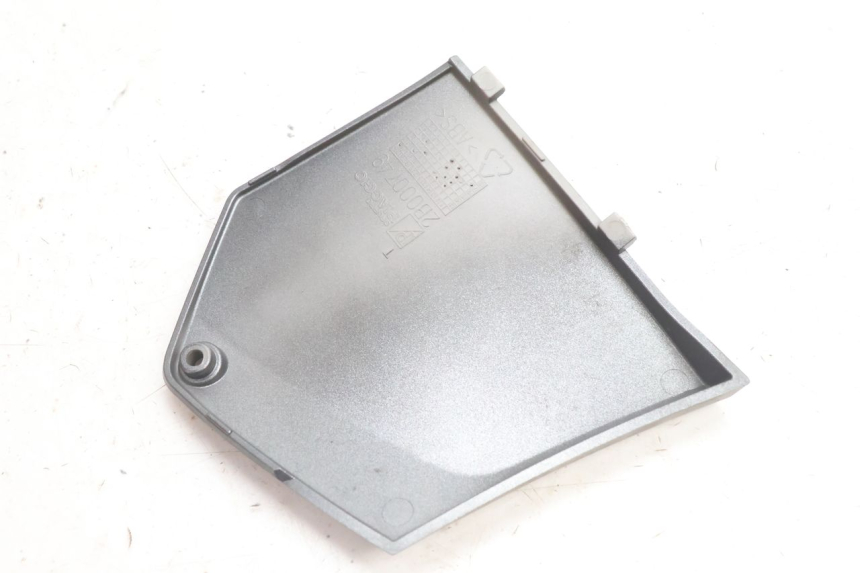 photo de JONCTION MARCHE PIED DROIT PIAGGIO MP3 500 (2016 - 2018) - Zoom état d’usage