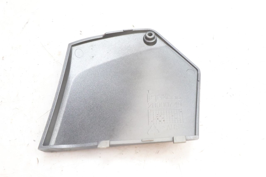 photo de JONCTION MARCHE PIED DROIT PIAGGIO MP3 500 (2016 - 2018) - Autre angle de vue