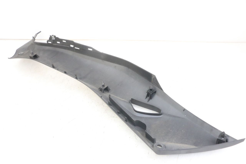 photo de JONCTION MARCHE PIED DROIT YAMAHA XMAX X-MAX ABS 125 (2017 - 2020) - Zoom état d’usage