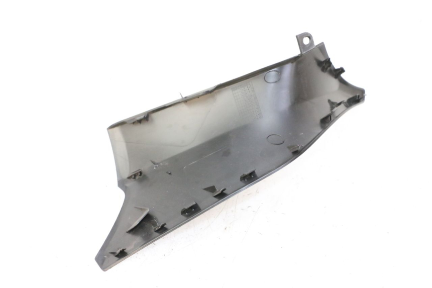 photo de JONCTION MARCHE PIED DROIT YAMAHA XMAX X-MAX 125 (2021 - 2025) - Zoom état d’usage