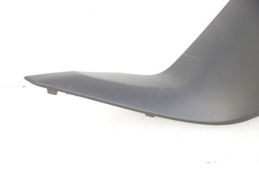 photo de JONCTION MARCHE PIED DROIT YAMAHA XMAX X-MAX 125 (2021 - 2025) - Vue d’ensemble