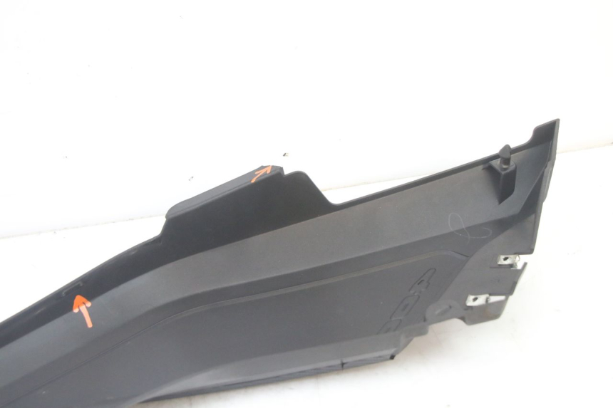 photo de JONCTION MARCHE PIED DROIT YAMAHA YP X-MAX XMAX 400 (2014 - 2017) - Pièce contrôlée