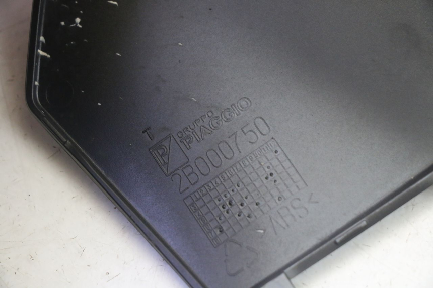 photo de JONCTION MARCHE PIED GAUCHE PIAGGIO MP3 HPE 350 (2018 - 2020) - Gros plan technique