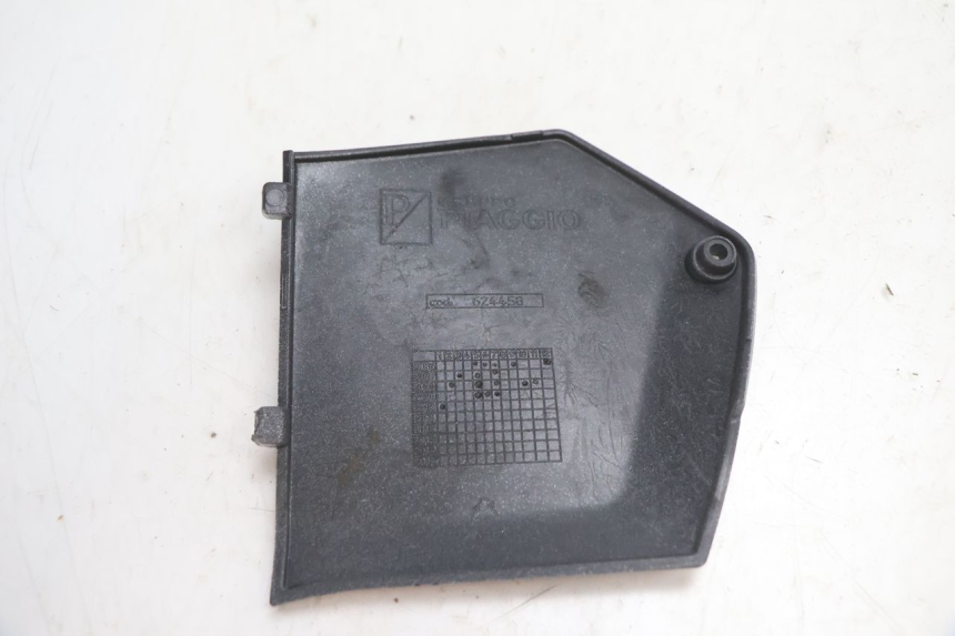 photo de JONCTION MARCHE PIED GAUCHE PIAGGIO MP3 LT 300 (2010 - 2016) - Zoom état d’usage