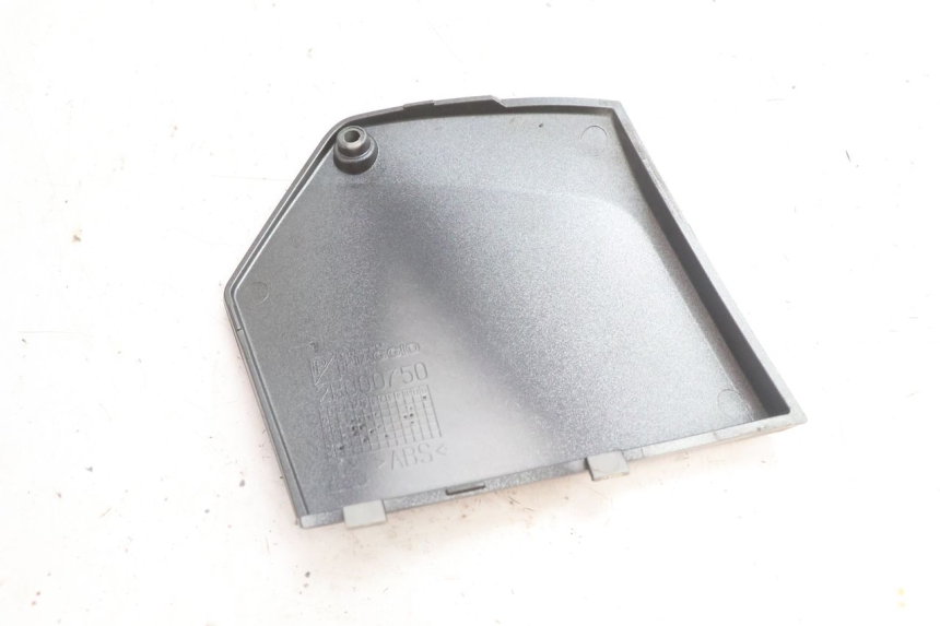 photo de JONCTION MARCHE PIED GAUCHE PIAGGIO MP3 500 (2016 - 2018) - Autre angle de vue