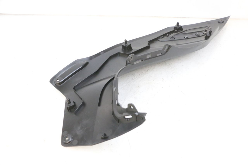 photo de JONCTION MARCHE PIED GAUCHE YAMAHA TRICITY 300 (2020 - 2024) - Gros plan technique