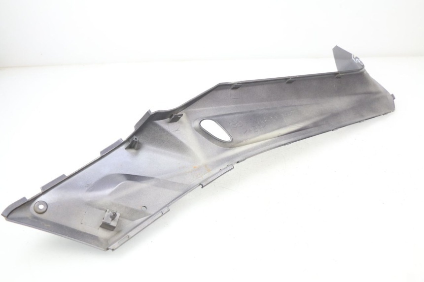 photo de JONCTION MARCHE PIED GAUCHE YAMAHA XMAX X-MAX 125 (2006 - 2009) - Gros plan technique