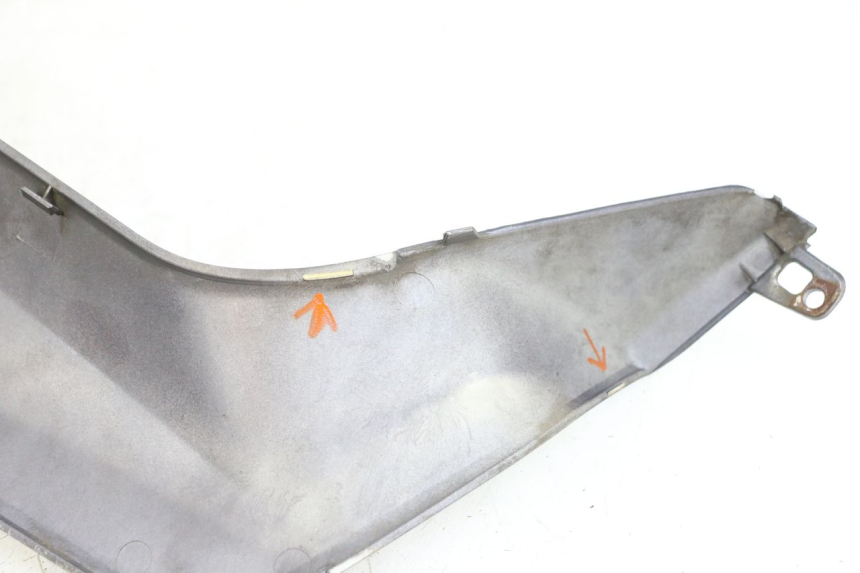 photo de JONCTION MARCHE PIED GAUCHE YAMAHA XMAX X-MAX 125 (2006 - 2009) - Points de fixation