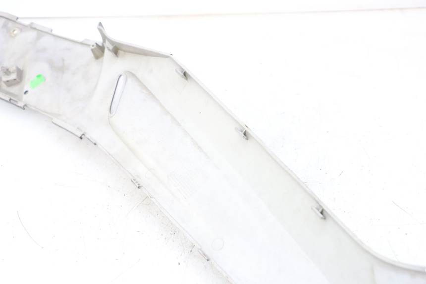 photo de JONCTION MARCHE PIED GAUCHE YAMAHA XMAX X-MAX 125 (2006 - 2009) - Autre angle de vue