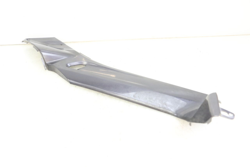 photo de JONCTION MARCHE PIED GAUCHE YAMAHA XMAX X-MAX 125 (2006 - 2009) - État de surface