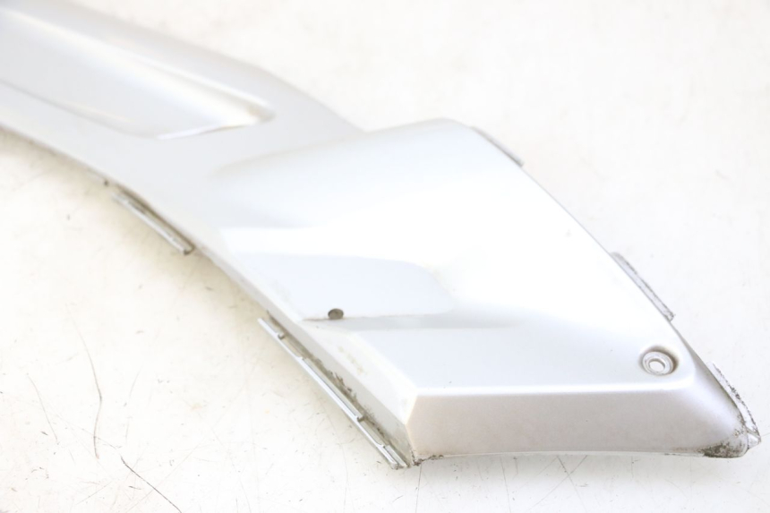 photo de JONCTION MARCHE PIED GAUCHE YAMAHA X-MAX XMAX 250 (2006 - 2009) - Zoom composants