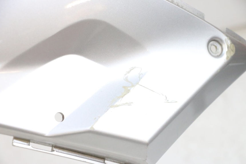 photo de JONCTION MARCHE PIED GAUCHE YAMAHA XMAX X-MAX 125 (2006 - 2009) - Détail de la pièce