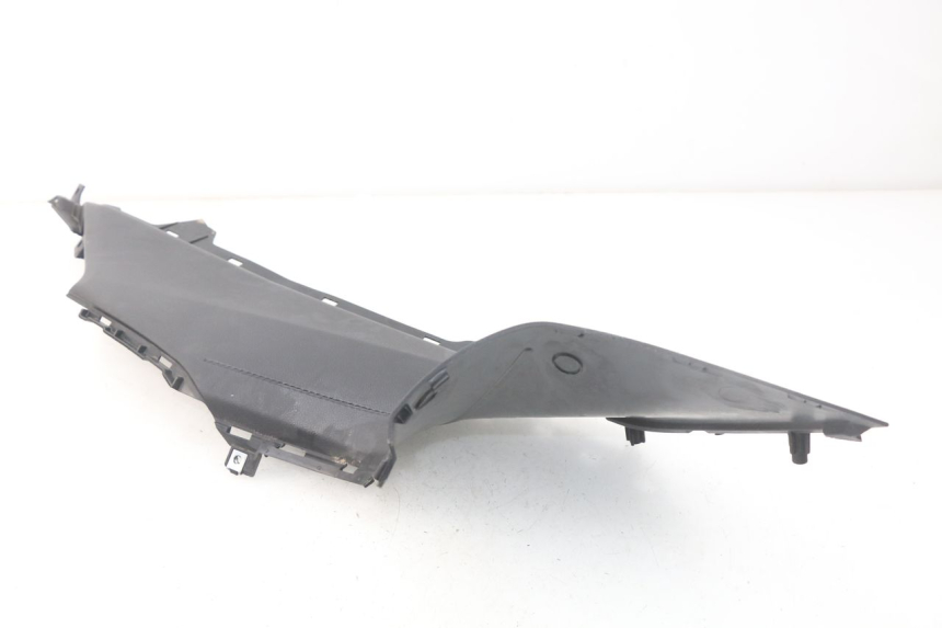 photo de JONCTION MARCHE PIED GAUCHE YAMAHA YP T-MAX TMAX 530 (2017 - 2020) - Points de fixation