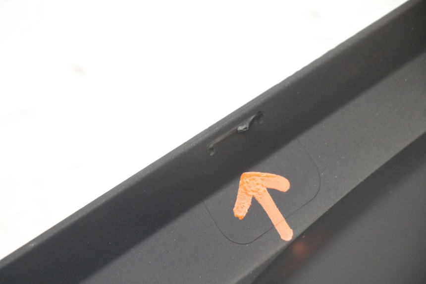 photo de JONCTION MARCHE PIED GAUCHE YAMAHA YP X-MAX XMAX 400 (2014 - 2017) - État de surface