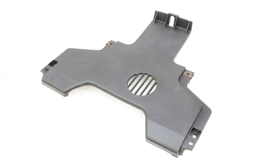 photo de JONCTION MARCHE PIED PIAGGIO MP3 HPE 350 (2018 - 2020) - Gros plan technique