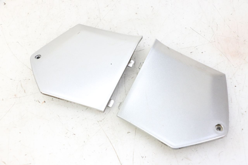 photo de JONCTION MARCHE PIED PIAGGIO MP3 LT 300 (2010 - 2016) - Vue principale