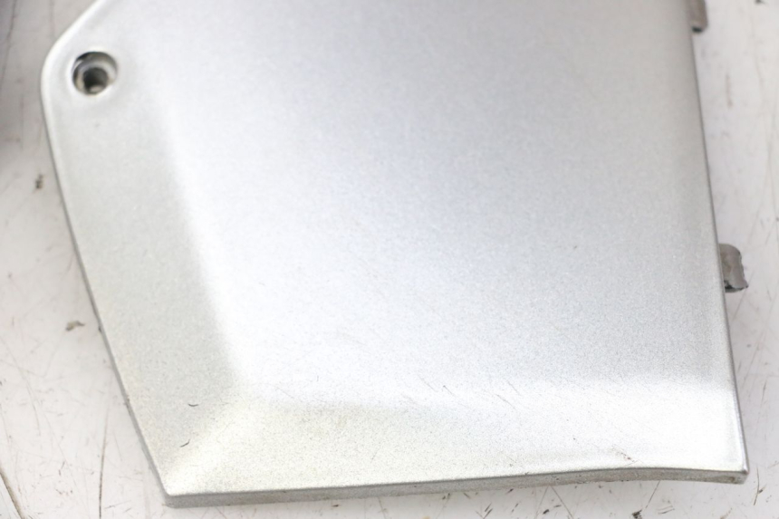 photo de JONCTION MARCHE PIED PIAGGIO MP3 LT 300 (2010 - 2016) - Gros plan technique