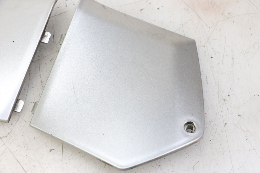 photo de JONCTION MARCHE PIED PIAGGIO MP3 LT 300 (2010 - 2016) - Vue d’ensemble