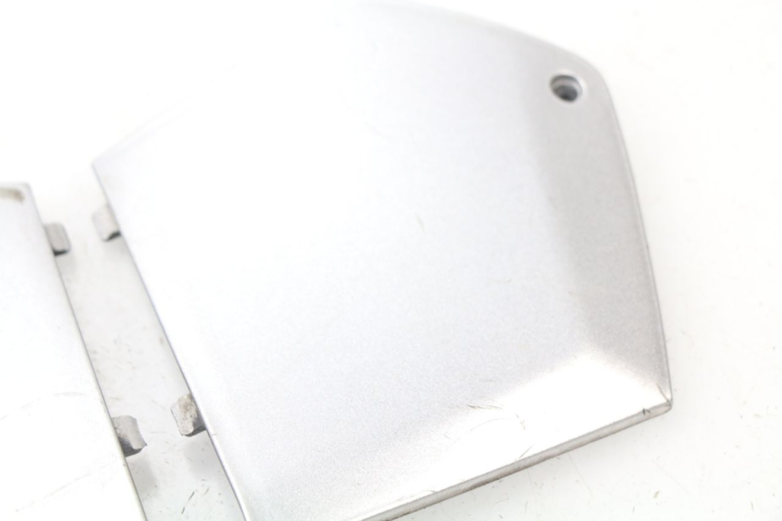 photo de JONCTION MARCHE PIED PIAGGIO MP3 125 (2006 - 2014) - Autre angle de vue