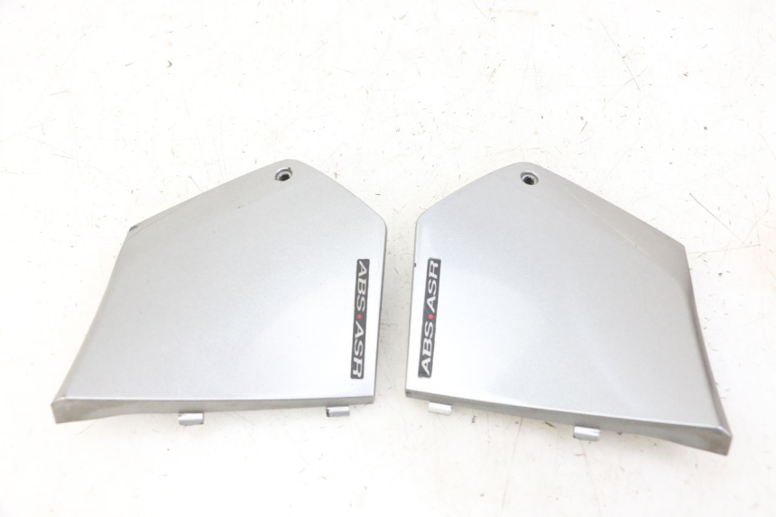 photo de JONCTION MARCHE PIED PIAGGIO MP3 500 (2014 - 2017) - Autre angle de vue