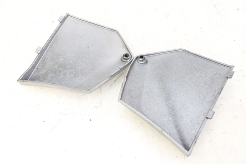 photo de JONCTION MARCHE PIED PIAGGIO MP3 500 (2014 - 2017) - Gros plan technique