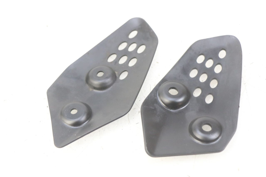 photo de JONCTION MARCHE PIED YAMAHA MT-07 MT07 700 (2018 - 2020) - Détail de la pièce