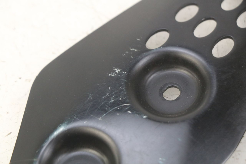 photo de JONCTION MARCHE PIED YAMAHA MT-07 MT07 700 (2018 - 2020) - Gros plan technique