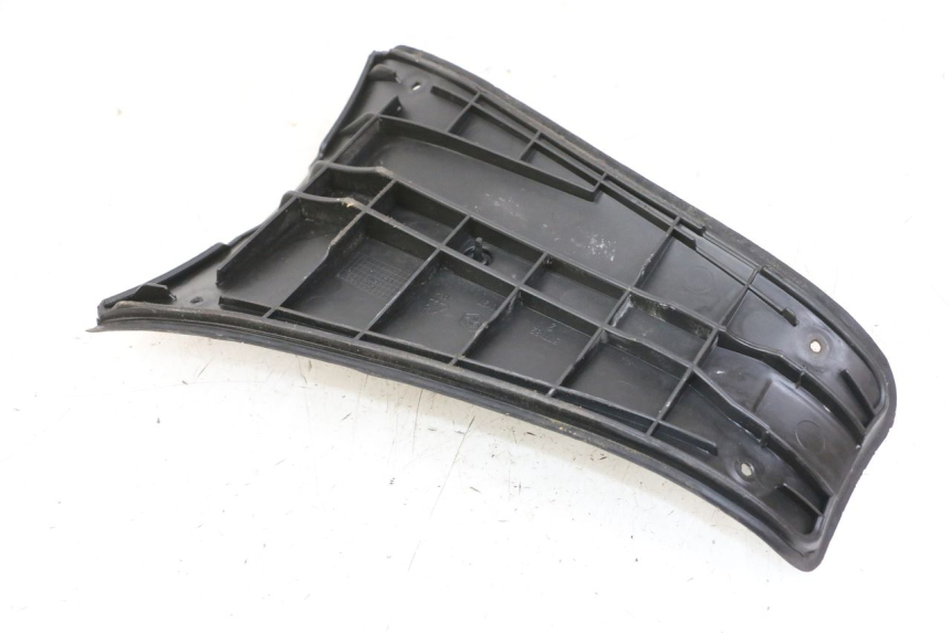 photo de JONCTION MARCHE PIED PIAGGIO VESPA GRANTURISMO 200 (2004 - 2005) - Zoom état d’usage