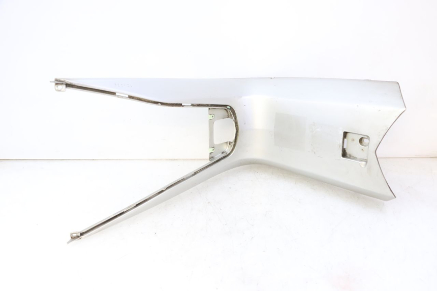 photo de JONCTION MARCHE PIED PEUGEOT SATELIS 125 (2006 - 2009) - Détails caractéristiques