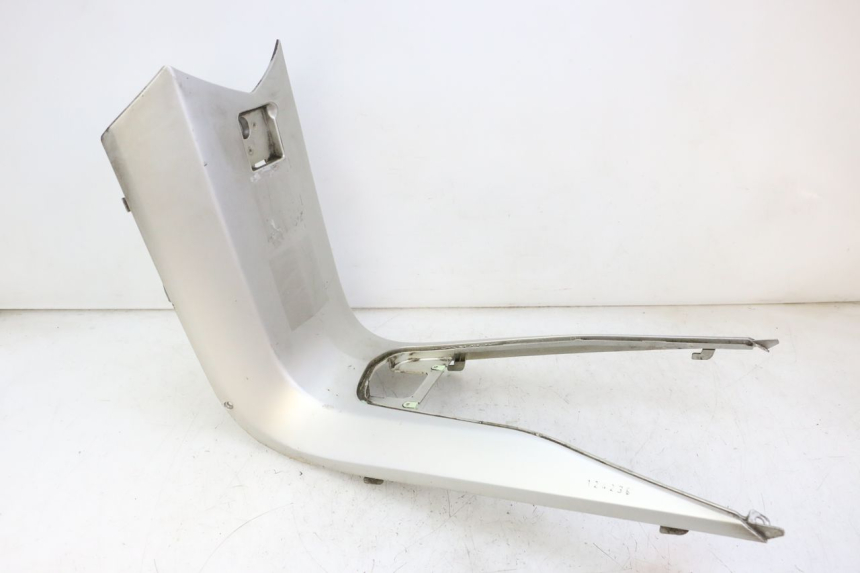 photo de JONCTION MARCHE PIED PEUGEOT SATELIS 125 (2006 - 2009) - Autre angle de vue