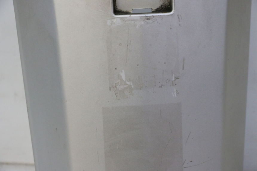 photo de JONCTION MARCHE PIED PEUGEOT SATELIS 125 (2006 - 2009) - Points de fixation