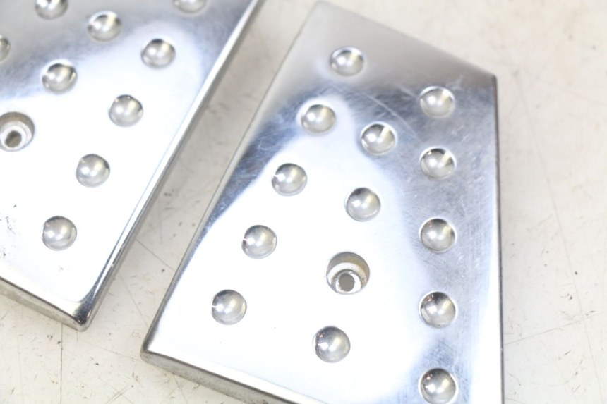 photo de JONCTION MARCHE PIED PIAGGIO X8 125 (2004 - 2007) - Autre angle de vue