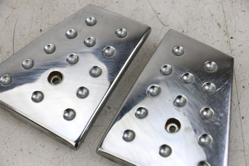 photo de JONCTION MARCHE PIED PIAGGIO X8 125 (2004 - 2007) - Détail de la pièce