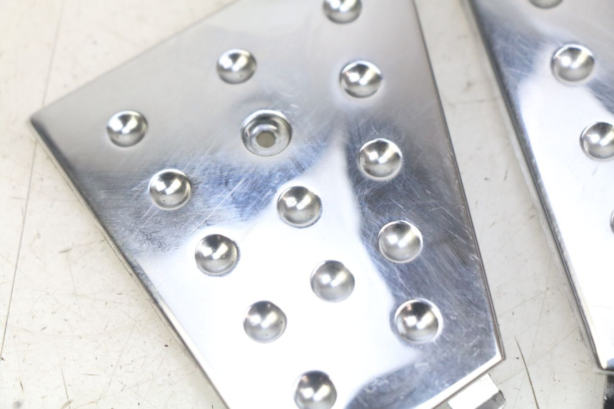 photo de JONCTION MARCHE PIED PIAGGIO XEVO - X EVO 125 (2007 - 2017) - Autre angle de vue