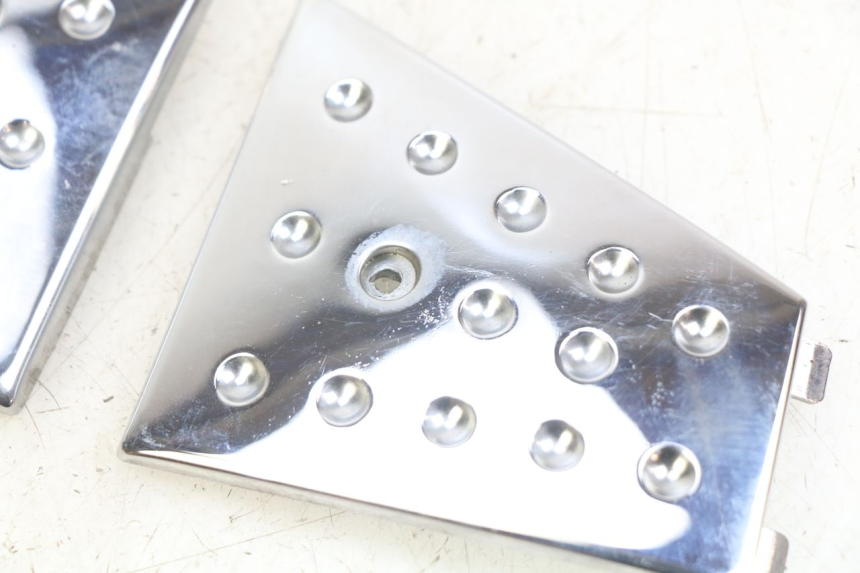 photo de JONCTION MARCHE PIED PIAGGIO XEVO - X EVO 125 (2007 - 2017) - Zoom état d’usage