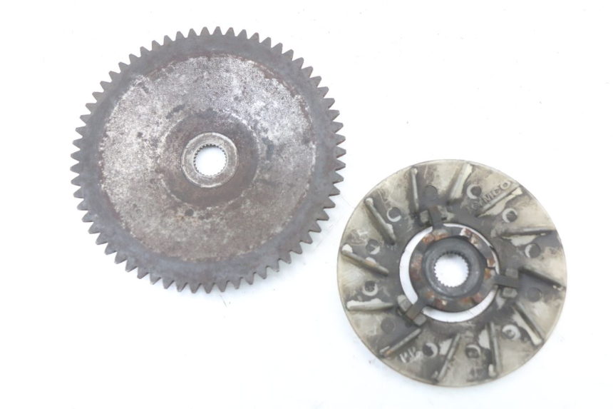 photo de JOUE FIXE KYMCO AGILITY 4T 50 (2005 - 2018) - Vue principale