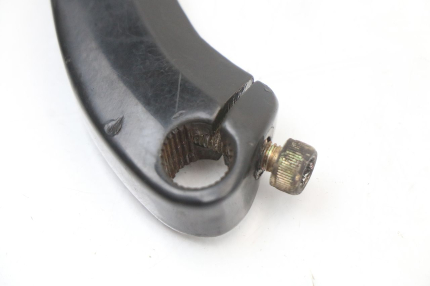 photo de KICK PEUGEOT STREETZONE 2T 50 (2014 - 2019) - Autre angle de vue