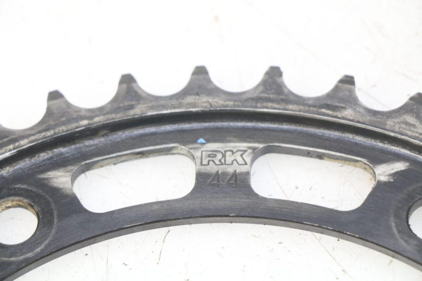 photo de KIT CHAINE HONDA CB R 1000 (2018 - 2023) - Gros plan technique