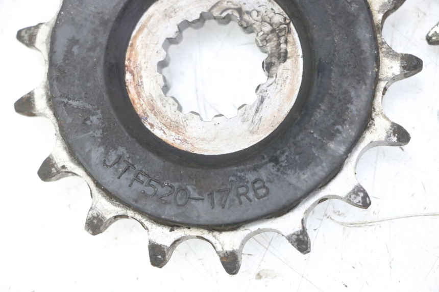 photo de KIT CHAINE SUZUKI GSR 750 (2011 - 2017) - Vue d’ensemble