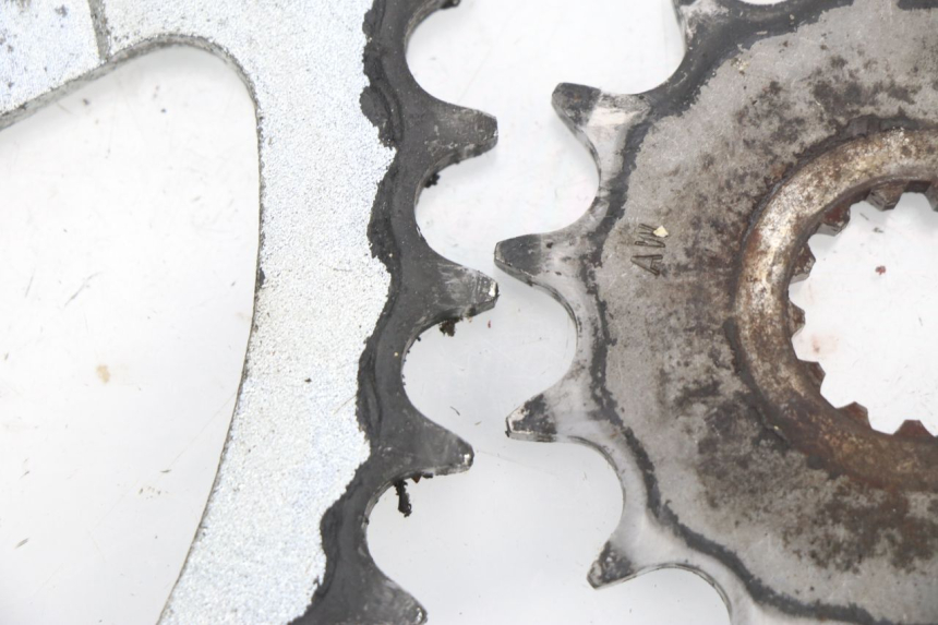 photo de KIT CHAINE SUZUKI SV S 650 (1999 - 2002) - Autre angle de vue