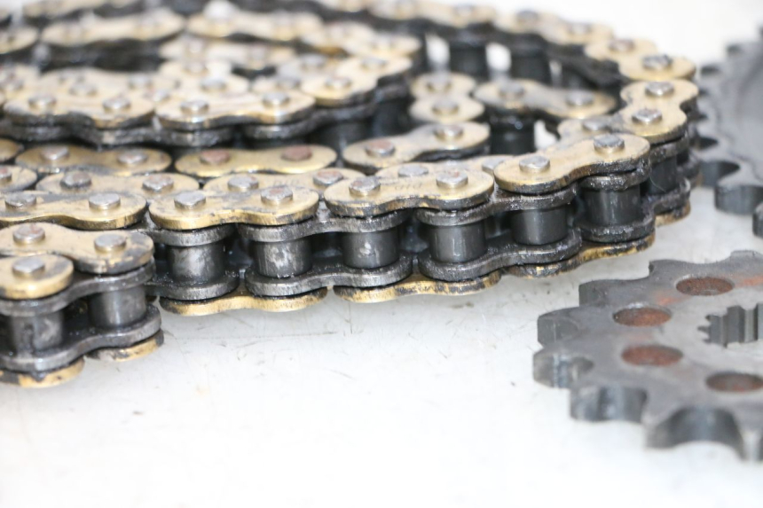 photo de KIT CHAINE SUZUKI SV S 650 (2003 - 2009) - Autre angle de vue