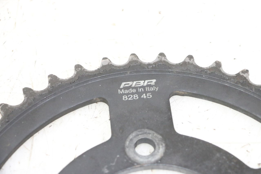 photo de KIT CHAINE SUZUKI SV S 650 (2003 - 2009) - Gros plan technique