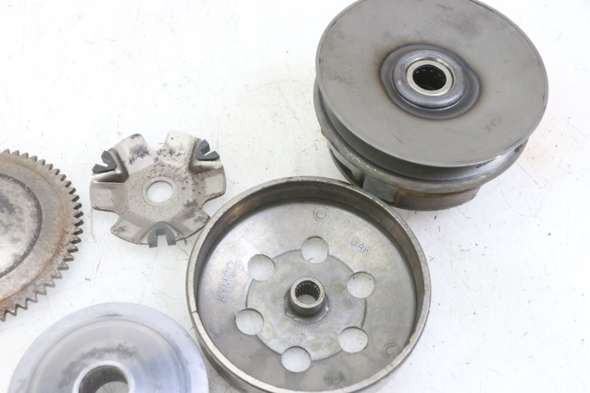 photo de KIT EMBRAYAGE VARIATEUR KYMCO AGILITY 4T 50 (2005 - 2018) - Vue d’ensemble