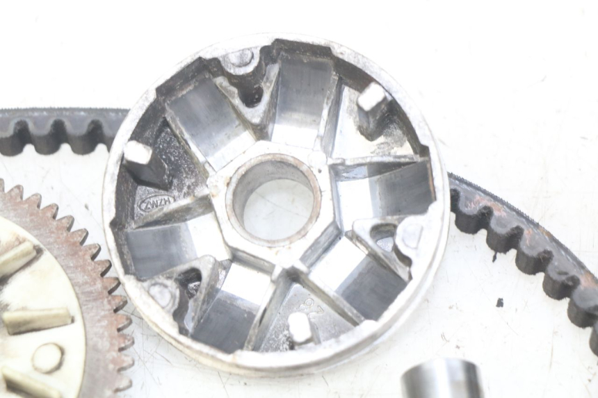 photo de KIT EMBRAYAGE VARIATEUR KREIDLER FLORY CLASSIC 4T 50 (2013 - 2023) - Zoom composants