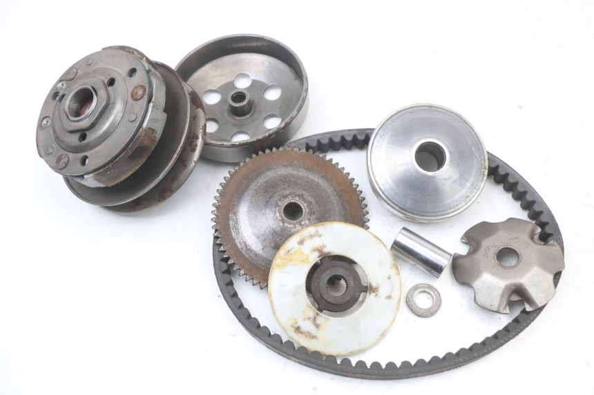 photo de KIT EMBRAYAGE VARIATEUR BAOTIAN TRAVEL SPIRIT 50 (2010 - 2012) - Détail de la pièce