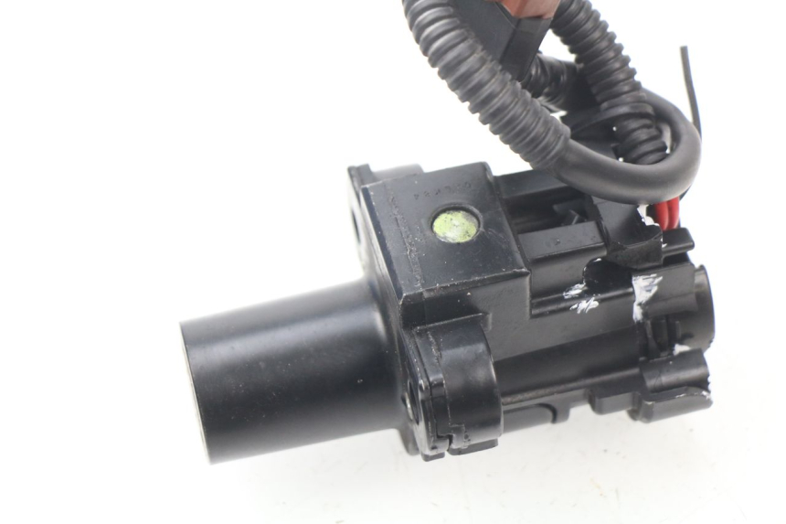 photo de KIT SERRURE CLE CDI NEIMAN HONDA CBR RR FIREBLADE 1000 (2006 - 2007) - Autre angle de vue