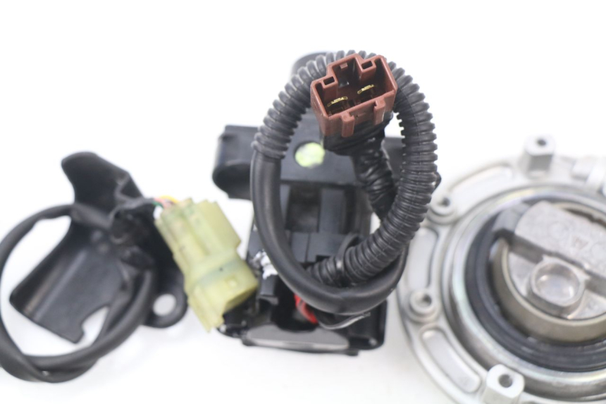photo de KIT SERRURE CLE CDI NEIMAN HONDA CBR RR FIREBLADE 1000 (2006 - 2007) - Pièce contrôlée